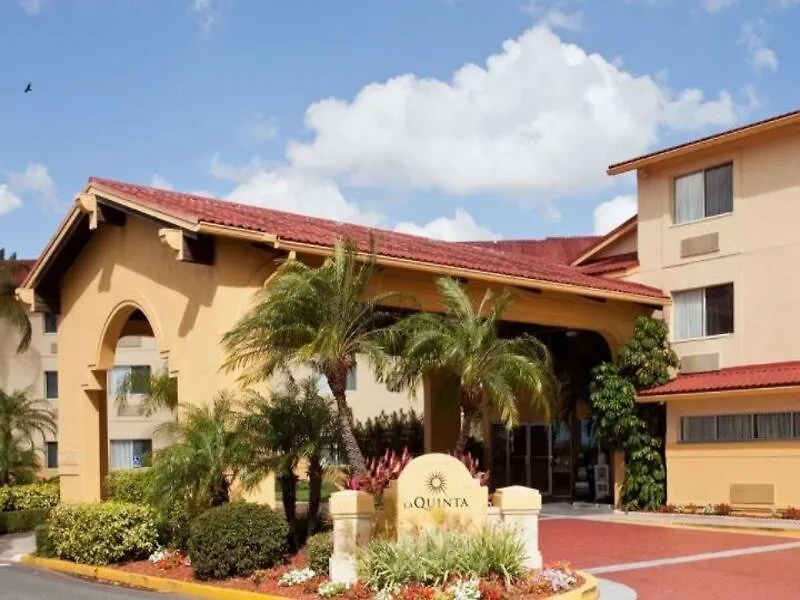 La Quinta By Wyndham St. Pete-Clearwater Airport Hotel