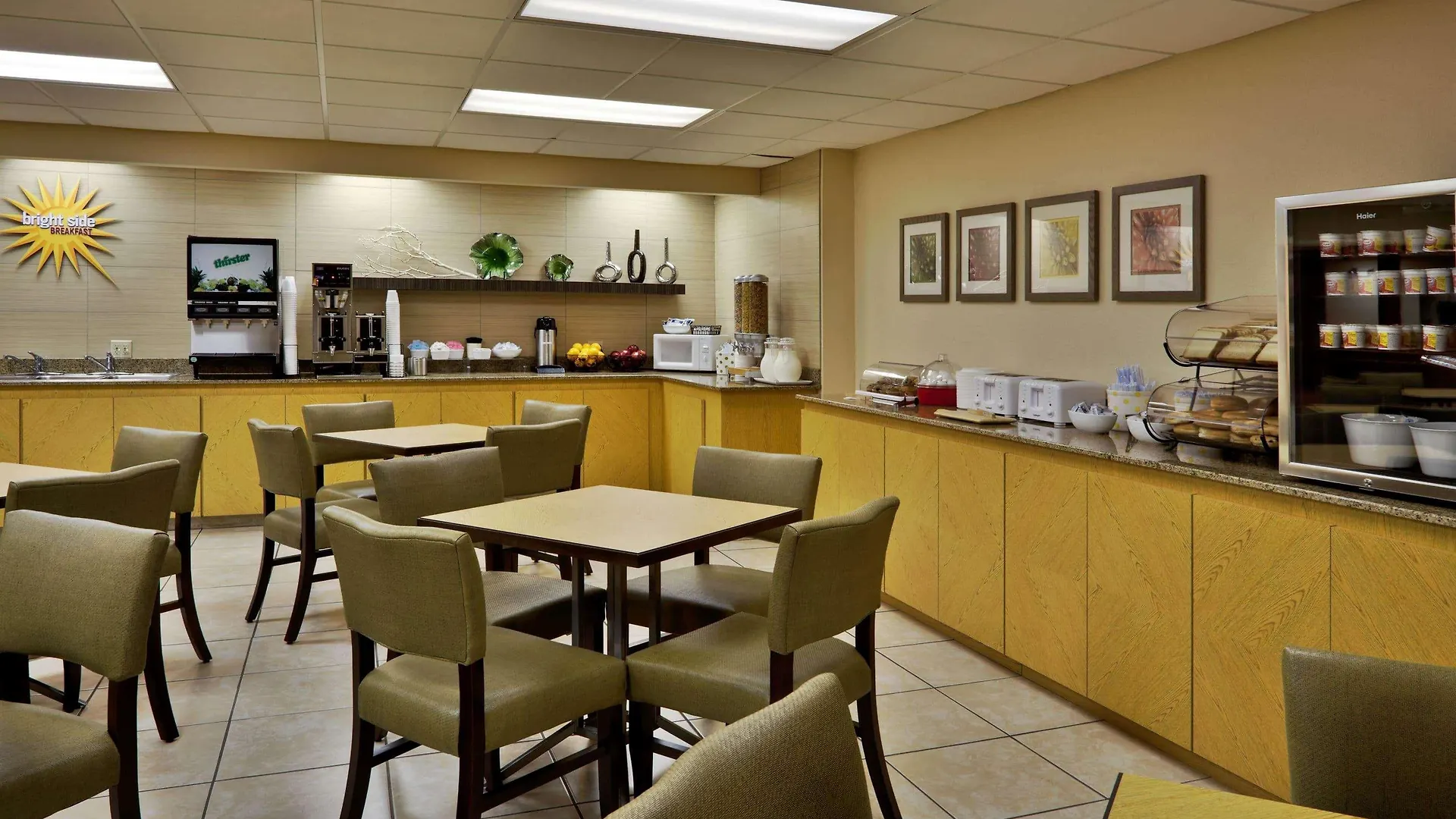 La Quinta By Wyndham St. Pete-Clearwater Airport Hotel