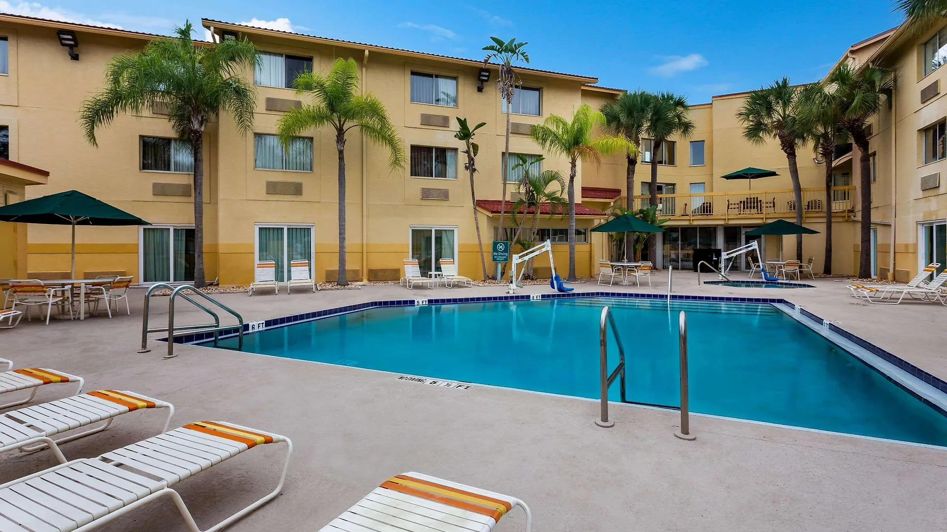 La Quinta By Wyndham St. Pete-Clearwater Airport Hotel