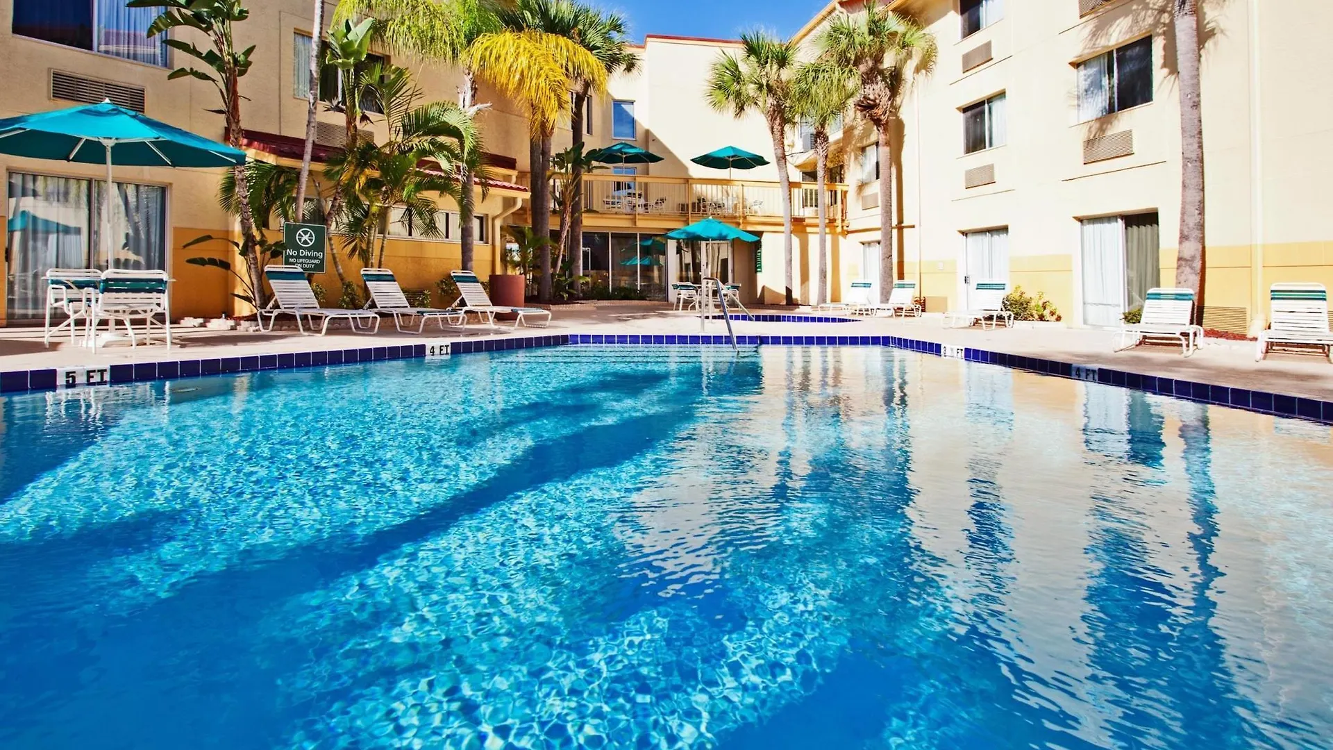 La Quinta By Wyndham St. Pete-Clearwater Airport Hotel