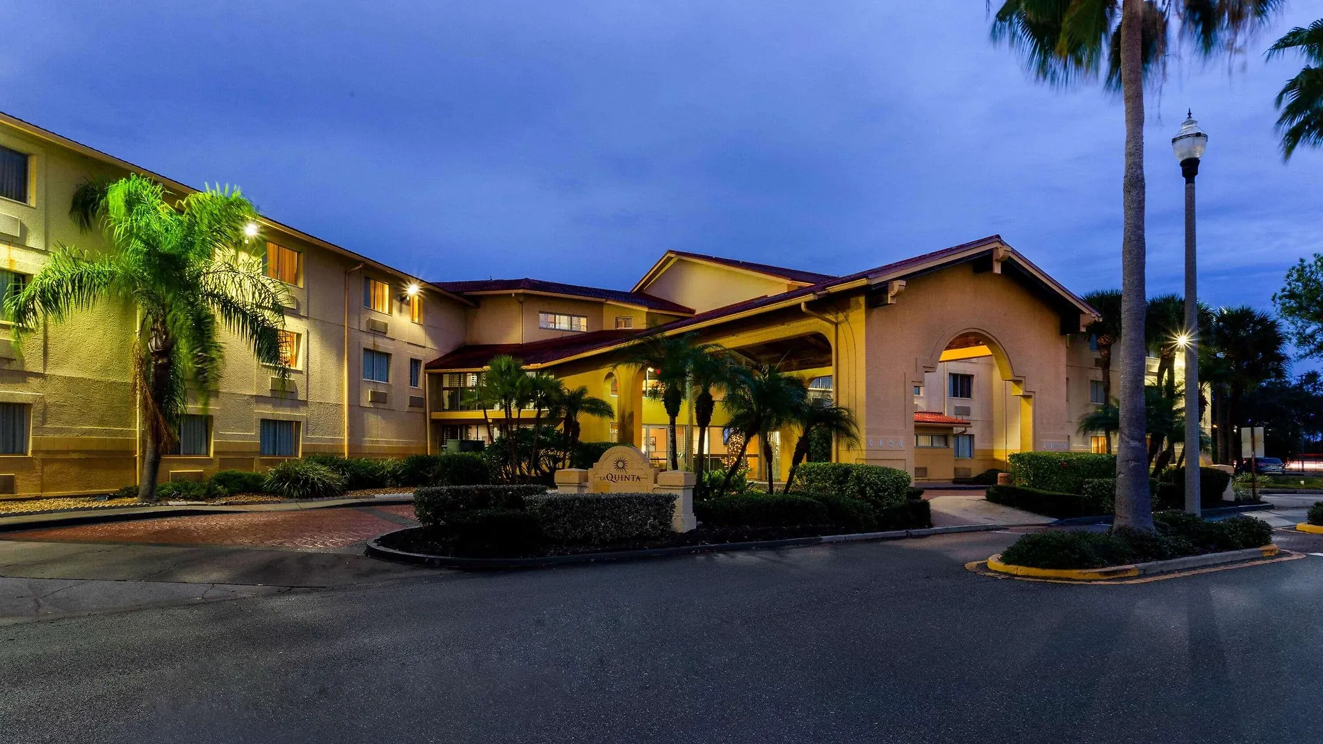 La Quinta By Wyndham St. Pete-Clearwater Airport Hotel