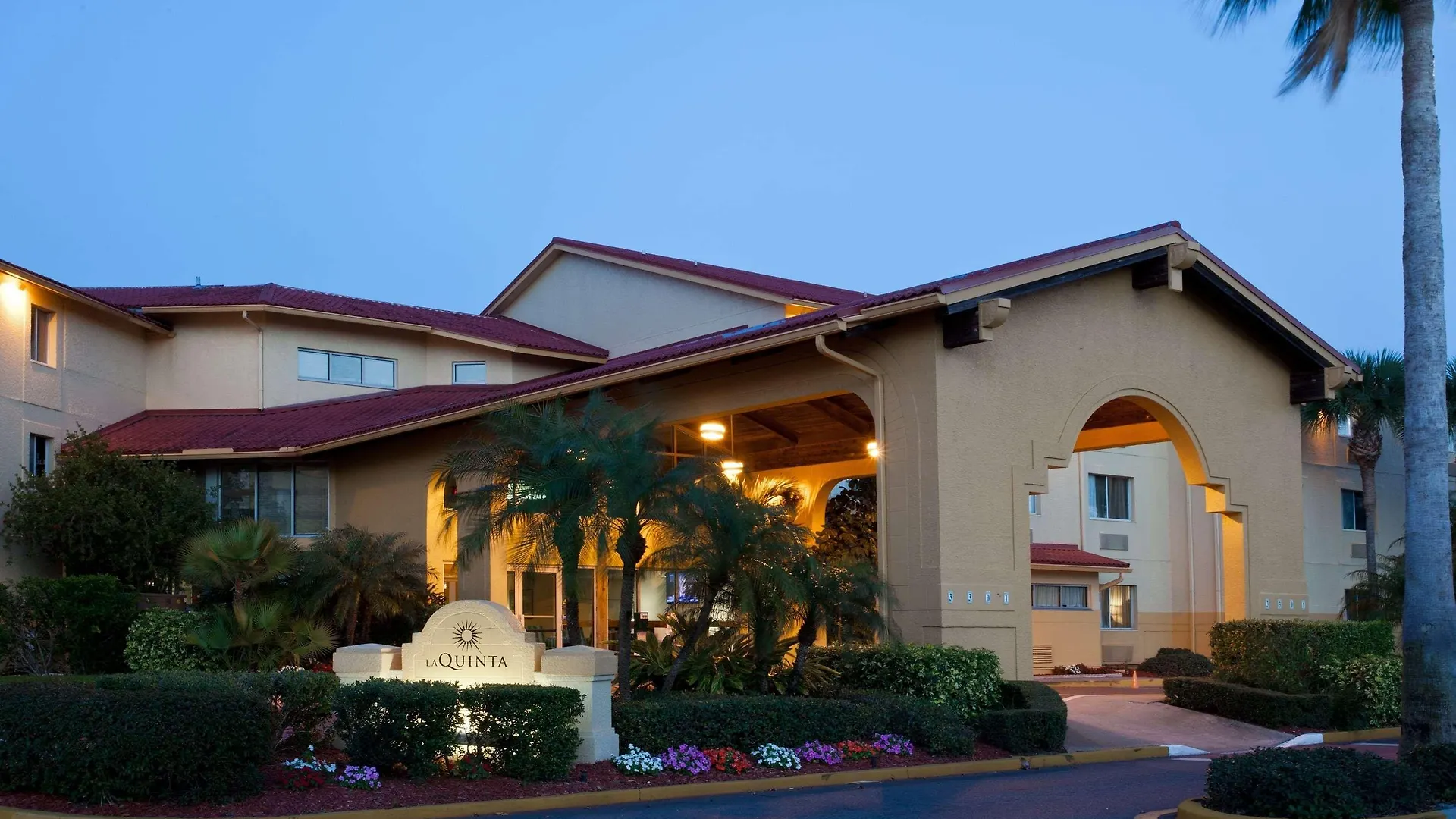 La Quinta By Wyndham St. Pete-Clearwater Airport Hotel